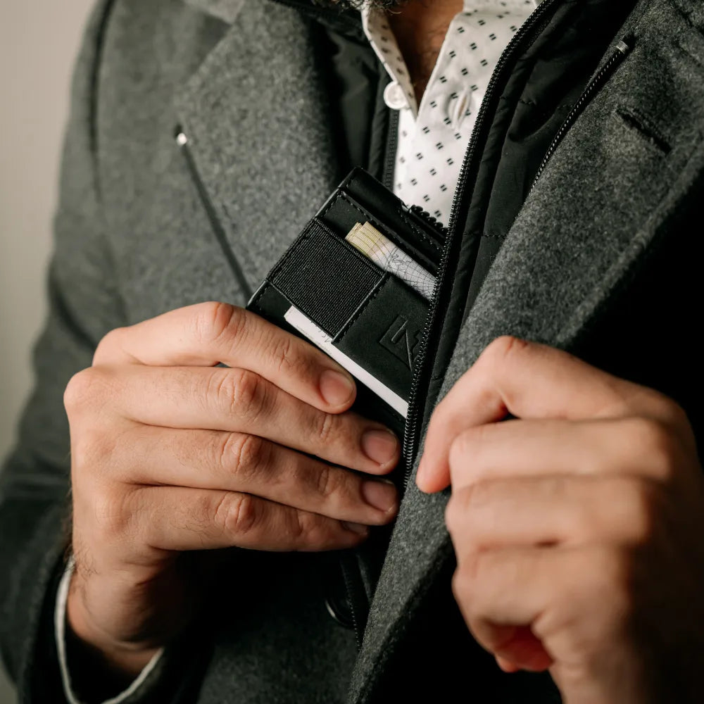 Edge Click novčanik pruža pouzdanu RFID zaštitu od bežične krađe novca sa beskontaktnih kartica